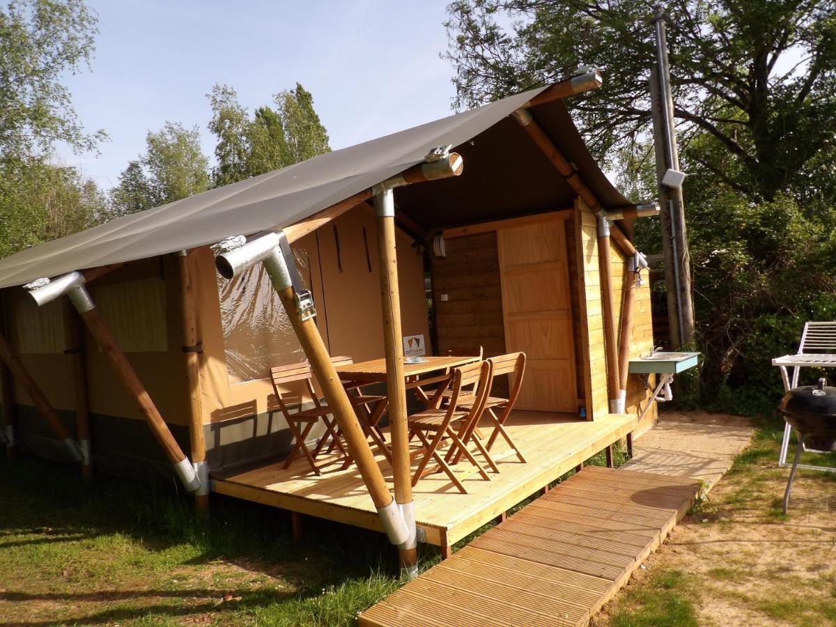 Camping Smile & Braudieres Mezieres-sous-Lavardin Exterior photo