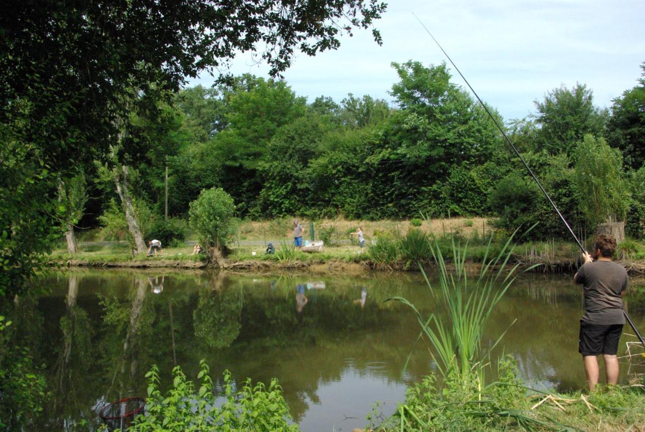 Camping Smile & Braudieres Mezieres-sous-Lavardin Exterior photo